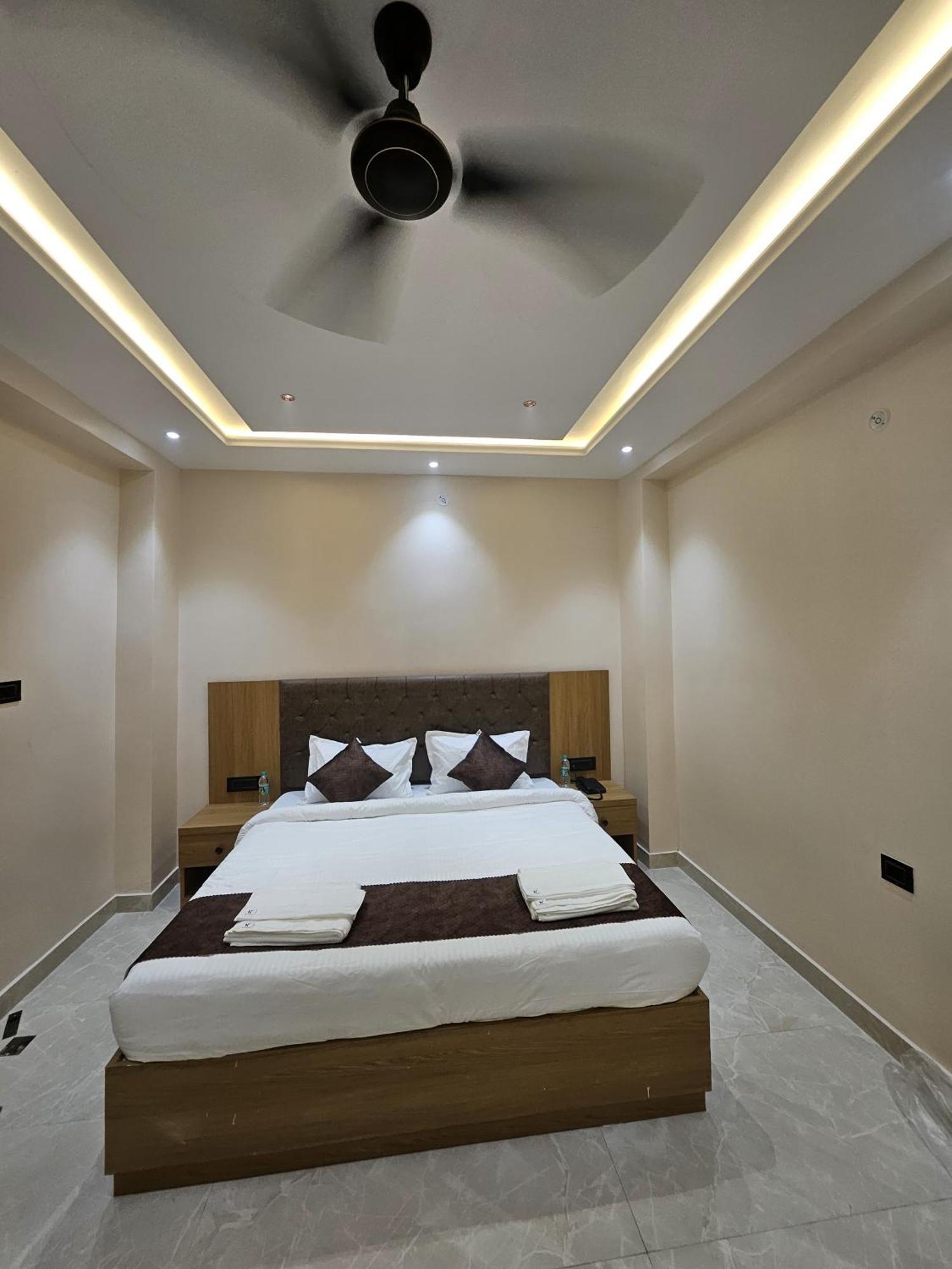 Nakshatra Residency Prayagraj Extérieur photo